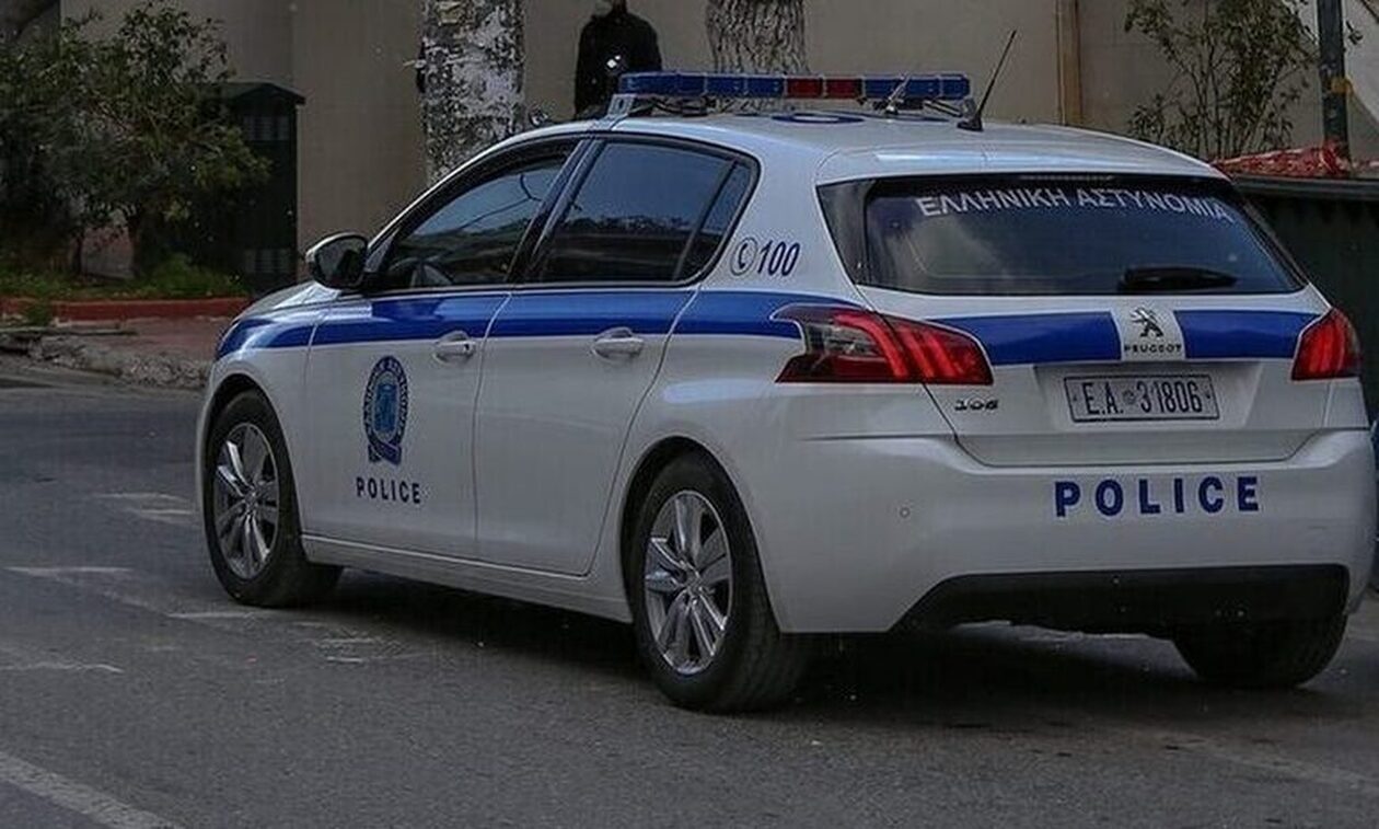 Μενίδι: Συνελήφθη 38χρονος που έσυρε γυναίκα για να της αρπάξει την τσάντα