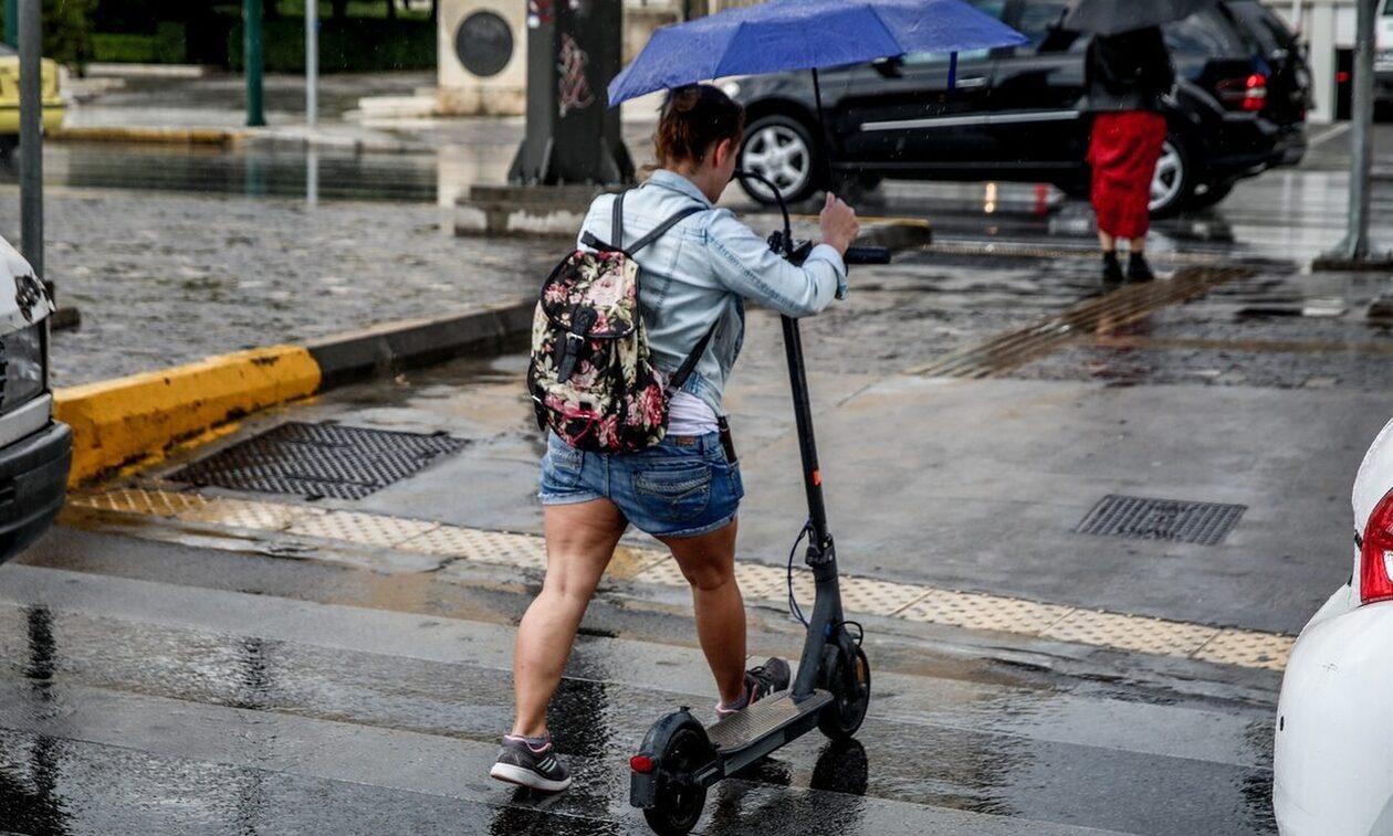 Καιρός – Μαρουσάκης: Επιμένει η αστάθεια με βροχές και καταιγίδες – Νέα πυροδότηση από την Πέμπτη