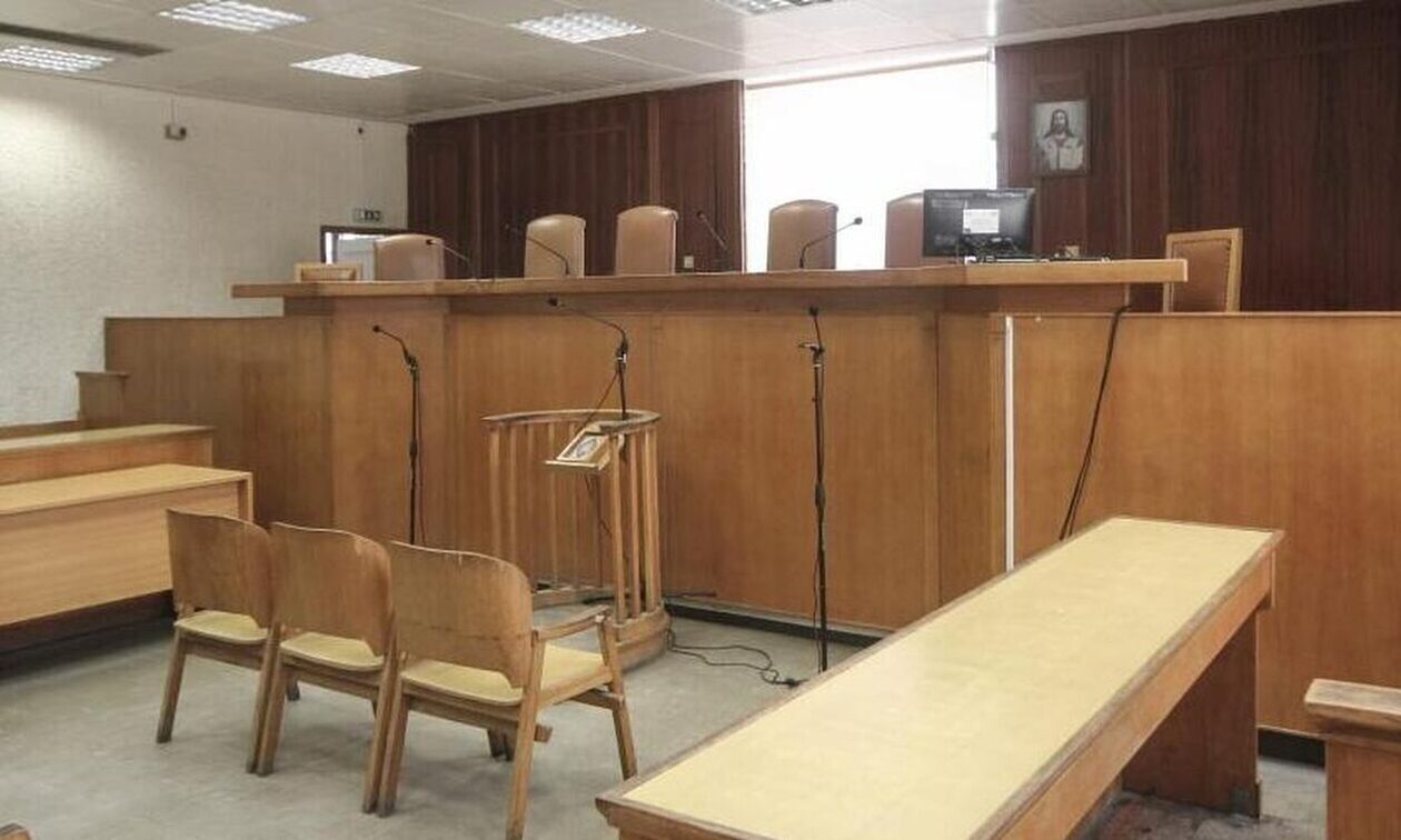 Αναβιώνει ξανά στο Εφετείο Λάρισας η υπόθεση κακοποίησης ανήλικης από τον δάσκαλό της