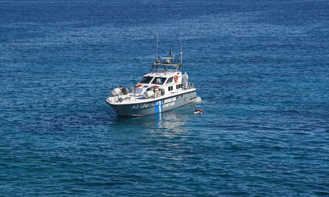 Χαλκιδική: Άνδρας βρέθηκε νεκρός μέσα στο σκάφος του – Έρευνα από το Λιμενικό