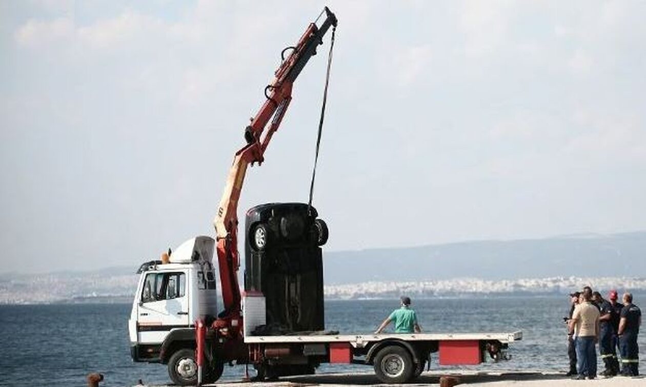 Χαλκιδική: Αυτοκίνητο έπεσε στη θάλασσα – Δεν υπήρχαν επιβάτες