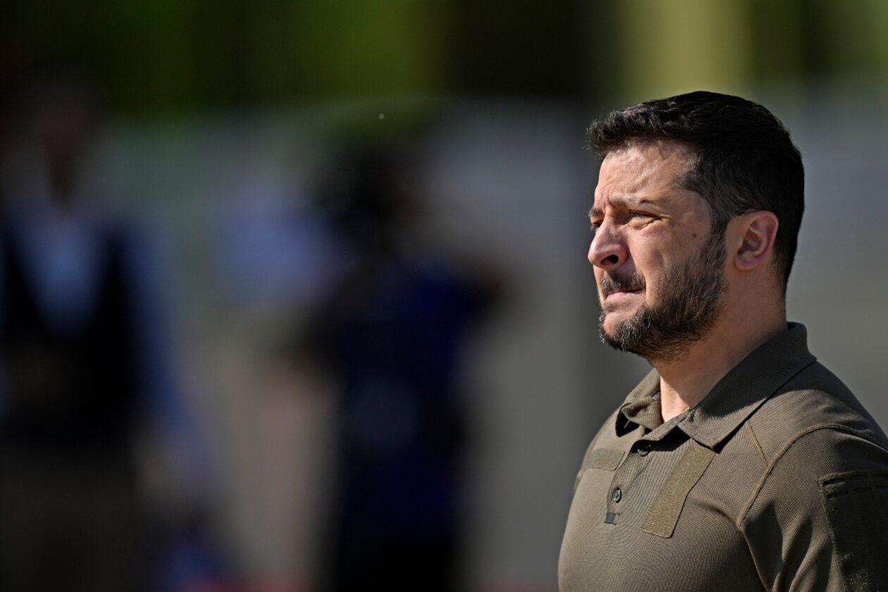 Ζελένσκι: «Υπάρχει πλήρες χάος στη Ρωσία, αποσύρετε τα στρατεύματα από την Ουκρανία»
