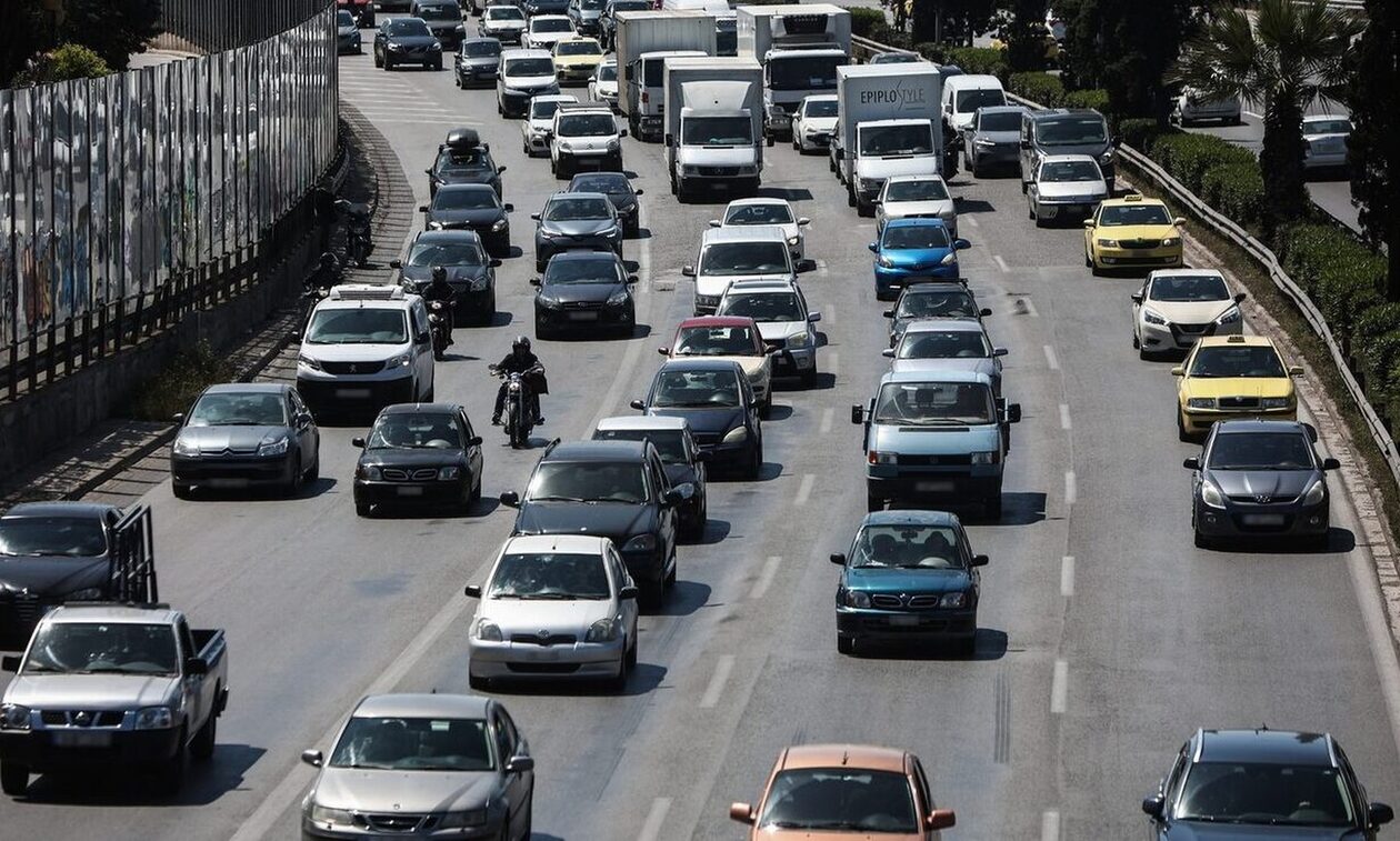 Κίνηση: Μέγαλο μποτιλιάρισμα στον Κηφισό – Καθυστερήσεις στην Αττική Οδό