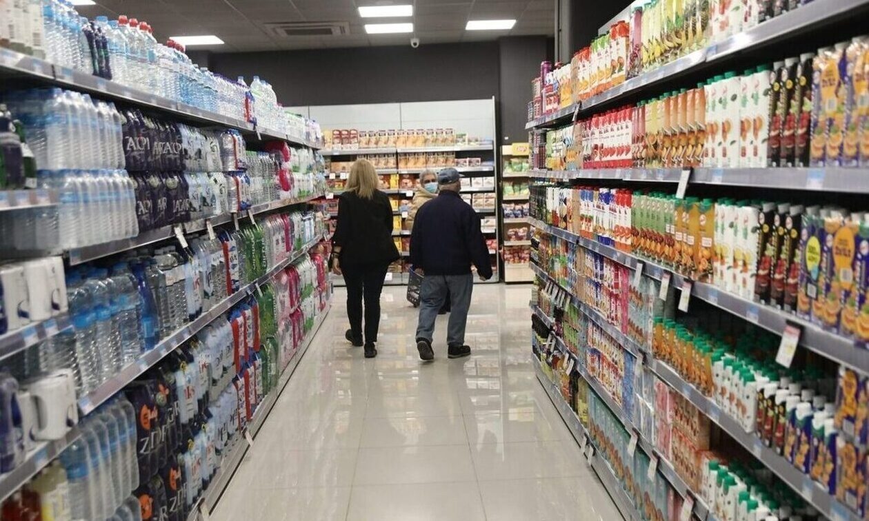 Ακρίβεια: Επεκτείνονται «καλάθι του νοικοκυριού» και market pass