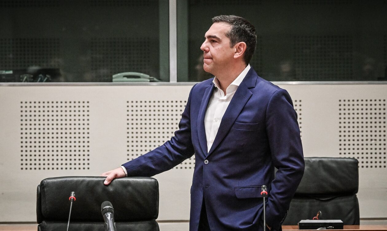 «Δεν μπορώ να το σηκώσω όλο αυτό» – Το παρασκήνιο της απόφασης Τσίπρα να παραιτηθεί