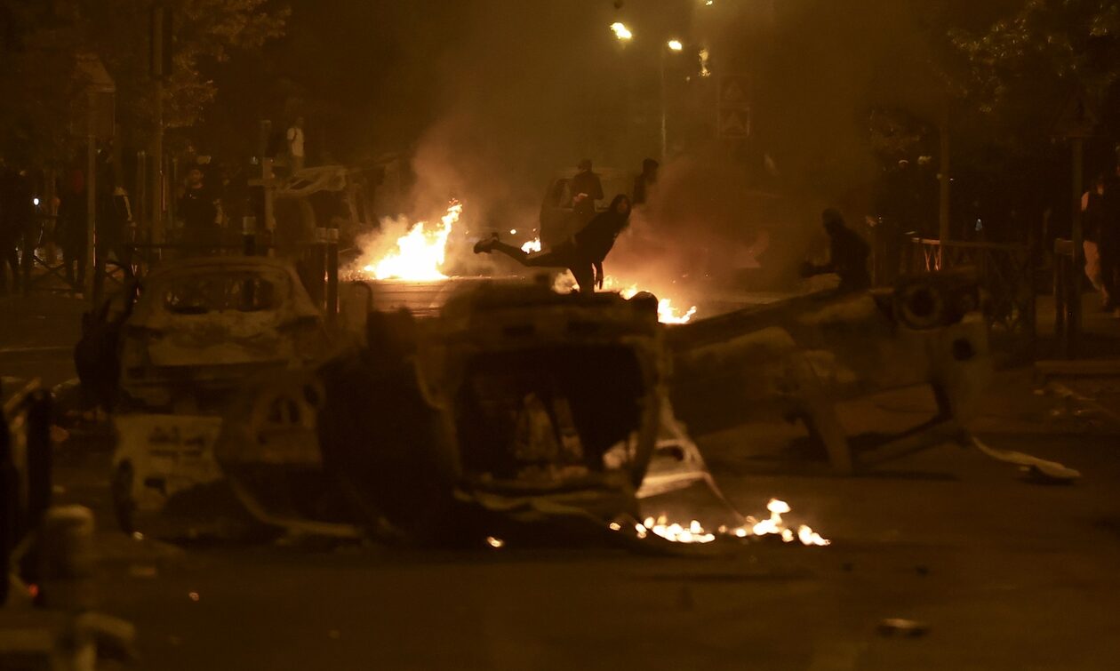 Γαλλία: Ποιος ήταν ο 17χρονος Nahel, ο θάνατος του οποίου βύθισε στο χάος τη χώρα