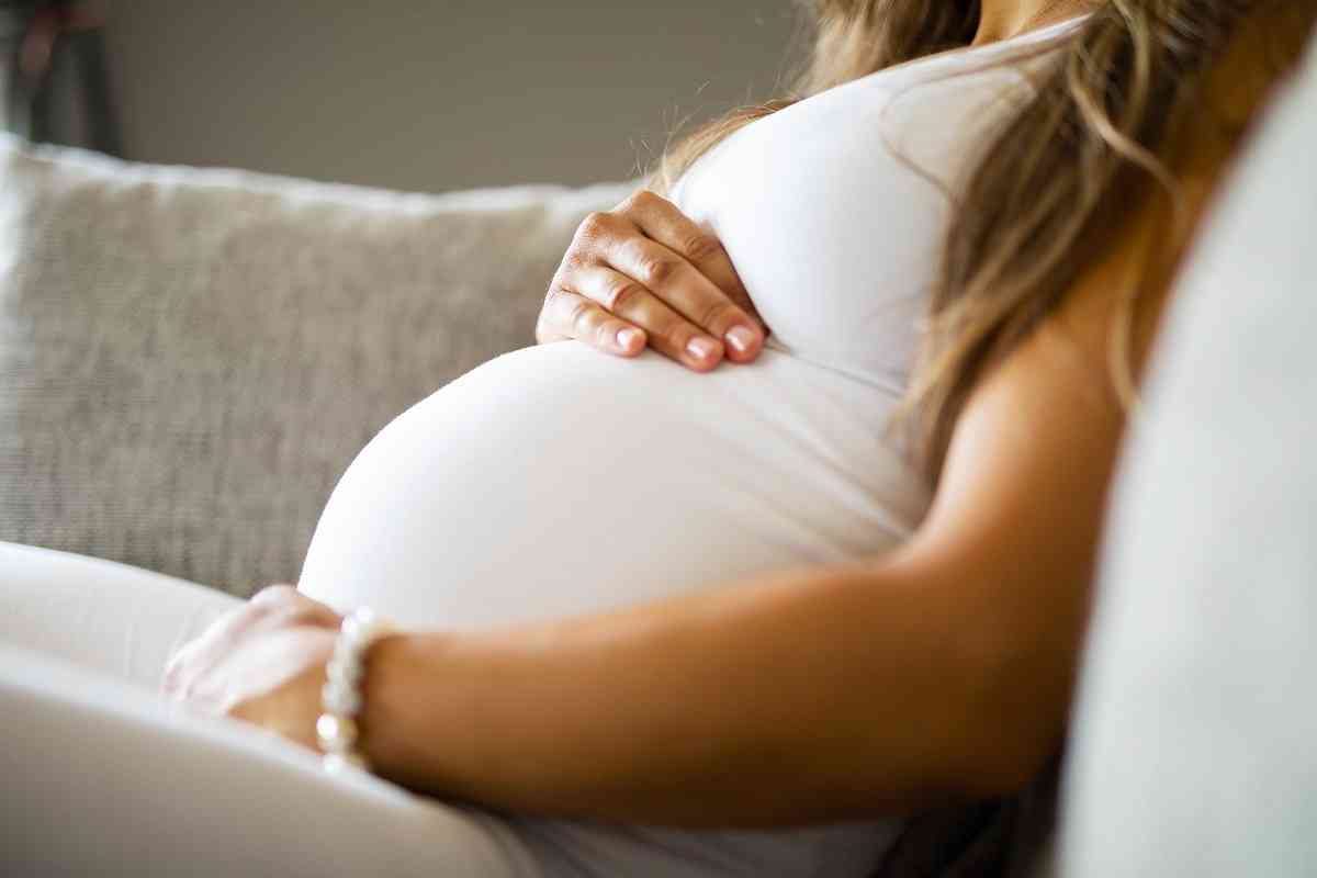 Εγκυμοσύνη: Ποια είναι η κατάλληλη διατροφή στον καύσωνα