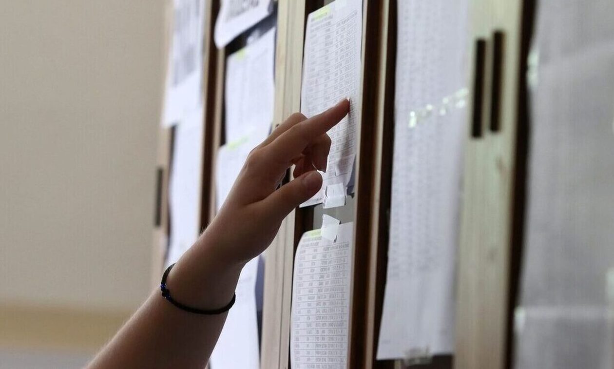 Πανελλήνιες 2023: Άνοδος βάσεων σε Νομική, Ψυχολογία και Πολυτεχνείο – Πτώση στην Ιατρική 