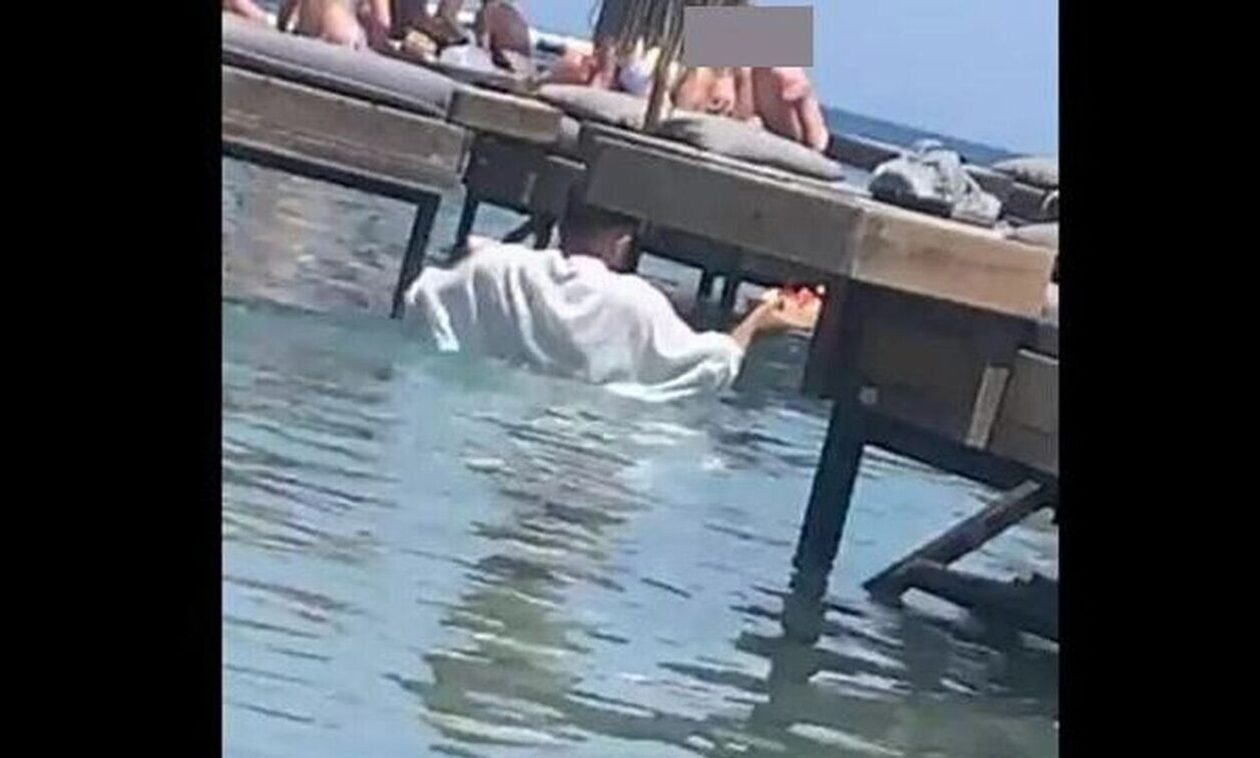 Ρόδος: Στον Εισαγγελέα το θέμα με το σερβίρισμα στη θάλασσα – «Δεν με ενοχλεί αυτός ο τρόπος»