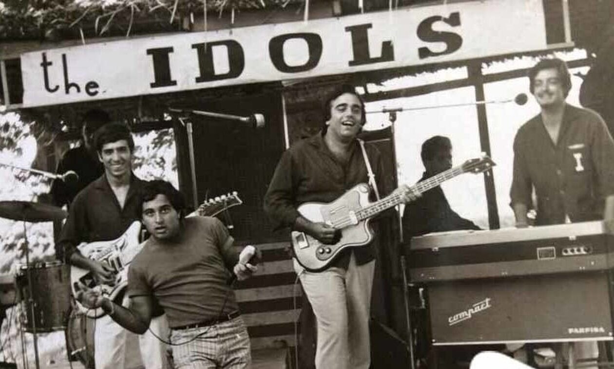 Πέθανε ο Βασίλης Κωνσταντινίδης των θρυλικών Idols