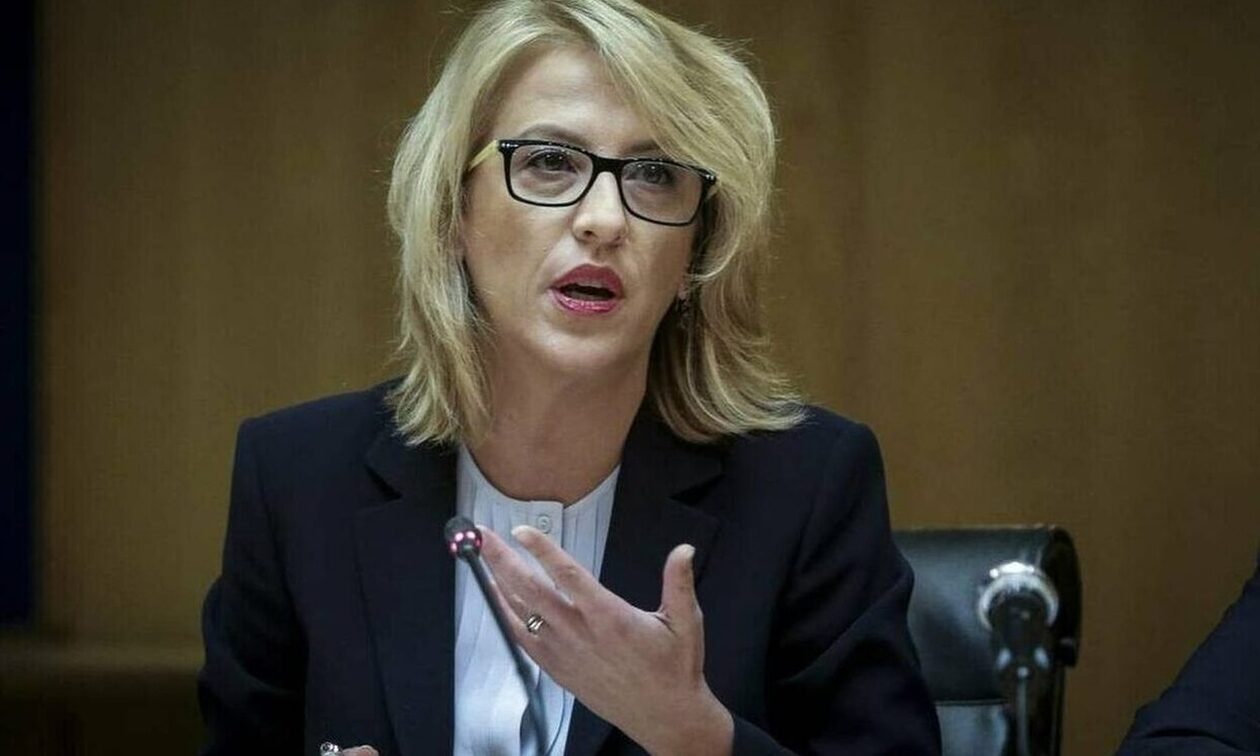 Θετική στον κορoνοϊό η Ρένα Δούρου