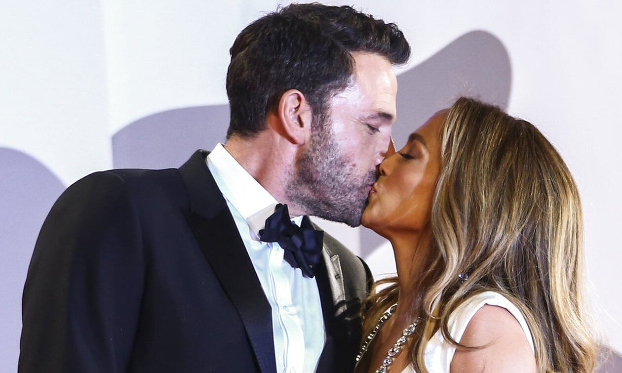 ΗΠΑ: Το πριβέ πάρτι για την Ημέρα Ανεξαρτησίας – JLo, Έμιλι Ραταϊκόσφκι, Κιμ Καρντάσιαν στα λευκά