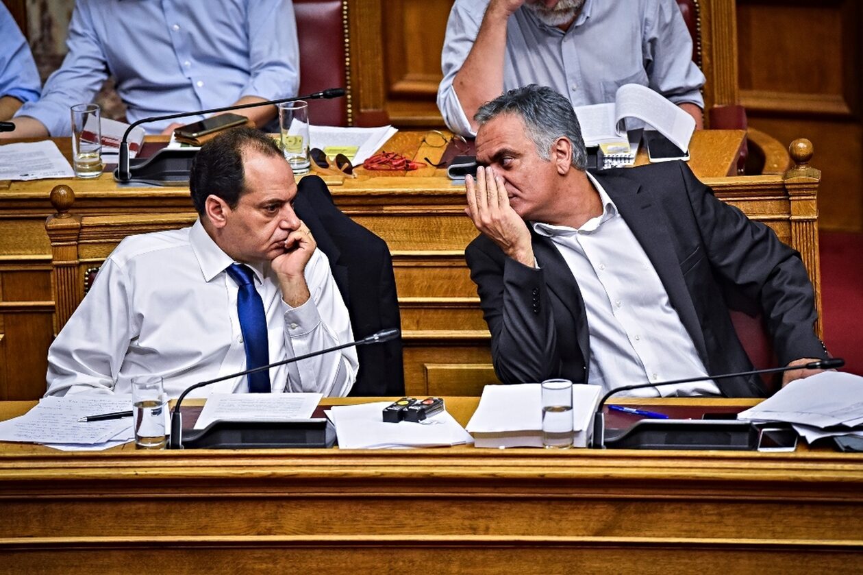 Βγαίνουν τα «μαχαίρια» στο ΣΥΡΙΖΑ – Αλληλοκαρφώματα και δηλώσεις περί διάλυσης