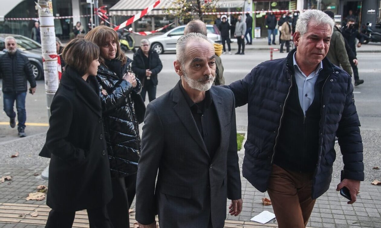 Θεσσαλονίκη: Στα δικαστήρια οι γονείς του Άλκη Καμπανού – Εν αναμονή της απόφασης για τους «12»
