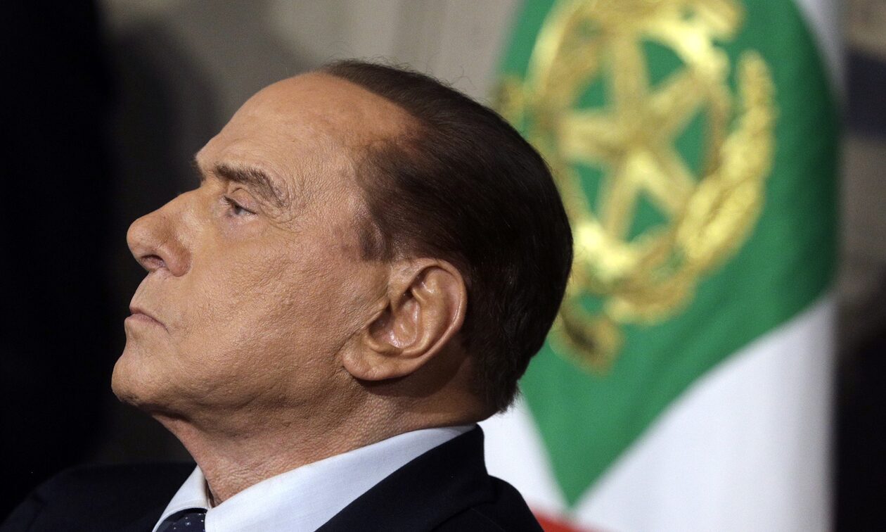 Σίλβιο Μπερλουσκόνι: Στη δημοσιότητα η διαθήκη – Πώς μοίρασε την περιουσία σε παιδιά και συζύγους