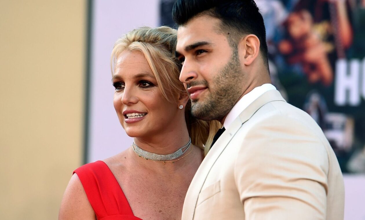 Britney Spears: Σπάει τη σιωπή του σύζυγος της για το περιστατικό με το χαστούκι – Τι είπε