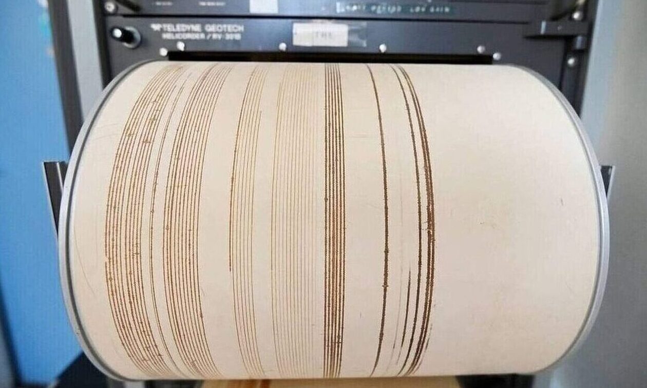 Σεισμός στην Αττική – Παπαδόπουλος: «Επίκεντρο το ρήγμα της Φυλής που έδωσε τα 5,9 Ρίχτερ το 1999»