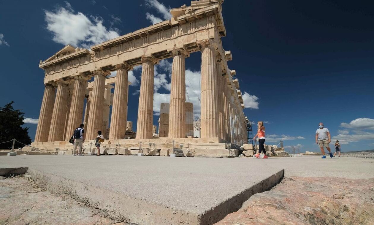 ΥΠΠΟΑ: Σύσκεψη για τη λήψη πρόσθετων μέτρων ενόψει καύσωνα