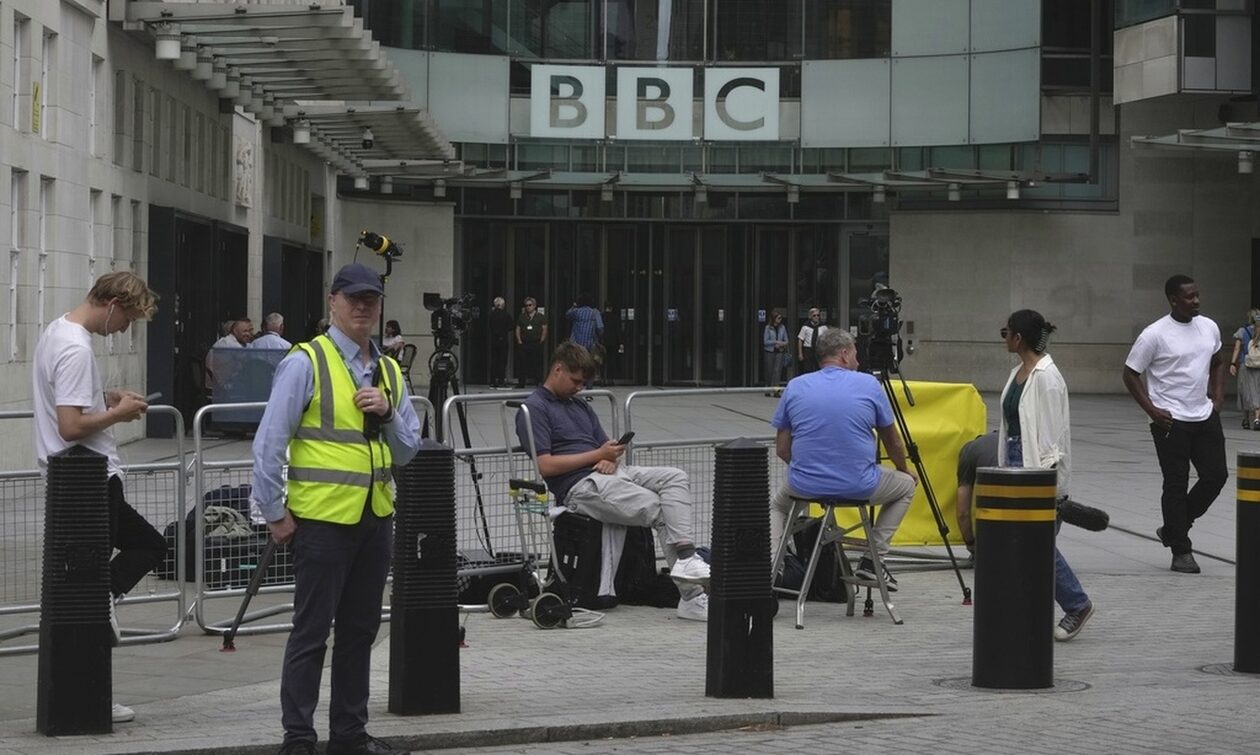 Σκάνδαλο στο BBC: Nέες καταγγελίες κατά του παρουσιαστή – «Πρέπει να εμφανιστεί και να λογοδοτήσει»