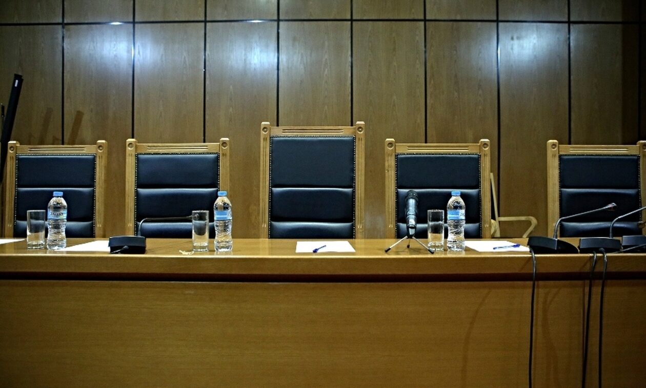Εφετείο Αθηνών: Αναστέλλονται οι εργασίες λόγω καύσωνα – Καταγγελίες για απάνθρωπες συνθήκες