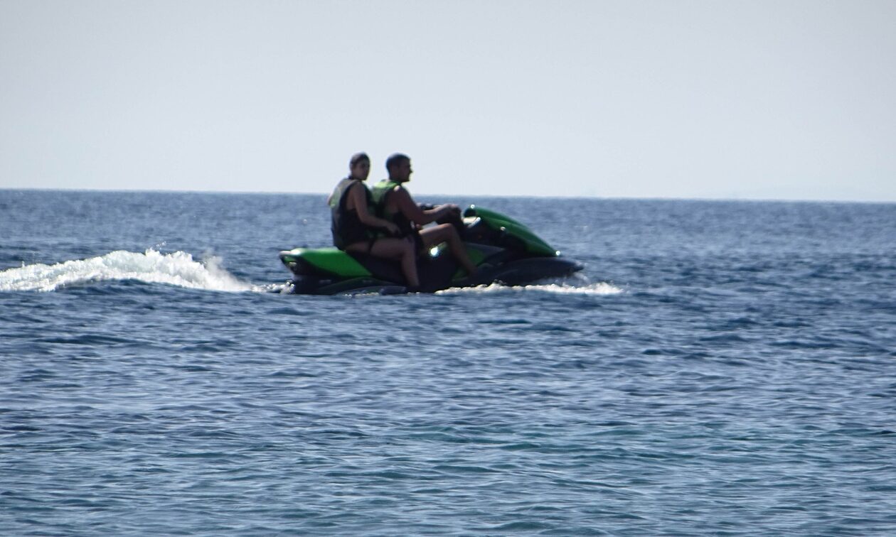 Κρήτη: 10χρονο αγόρι εκσφενδονίστηκε από το τζετ σκι – Εξαιρετικά κρίσιμη η κατάστασή του