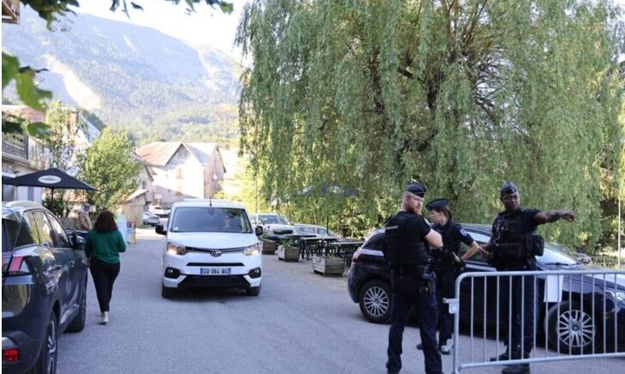 Αγωνία στη Γαλλία: Ολοκληρώνεται η επίγεια έρευνα για τον 2χρονο Εμίλ – Στο «σκοτάδι» η αστυνομία