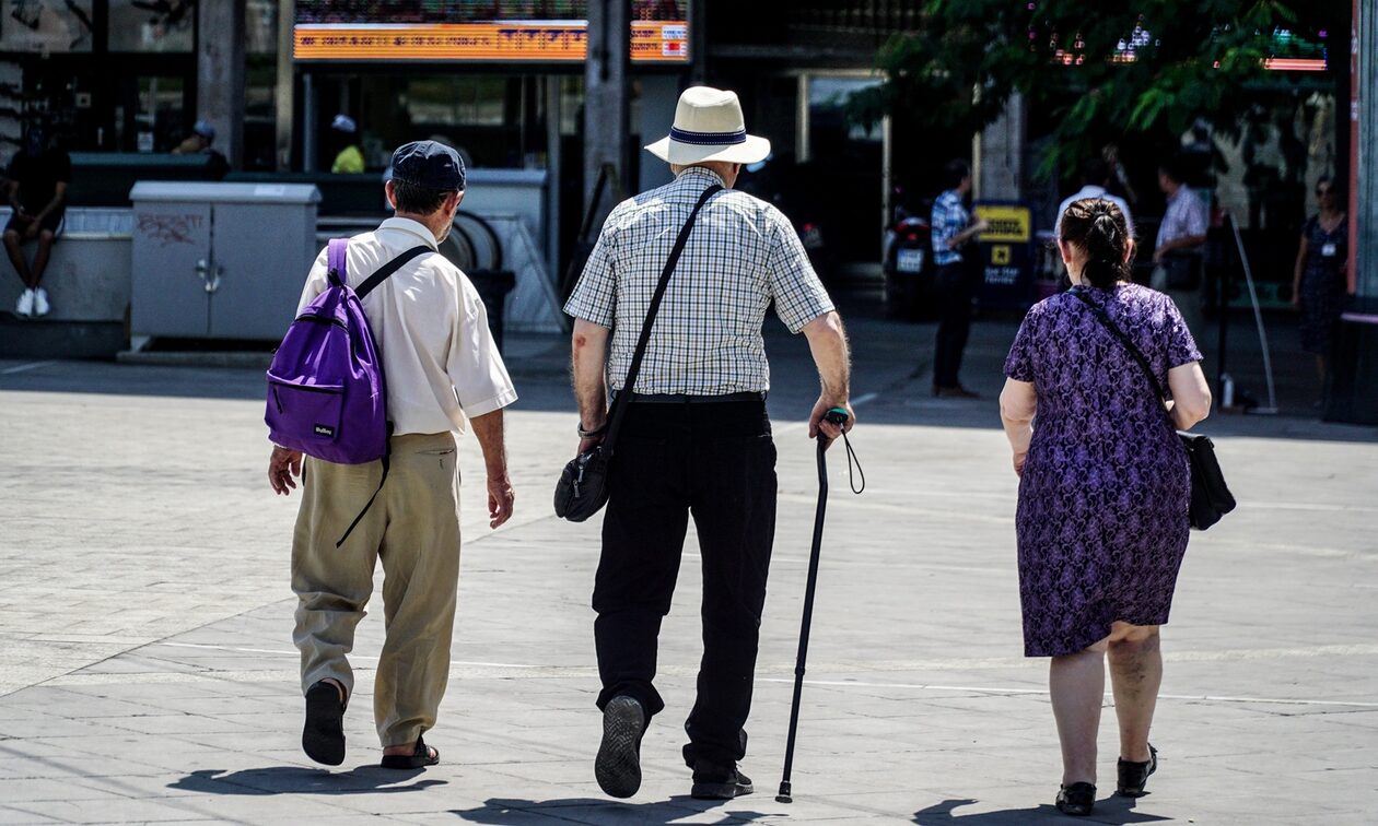 Καύσωνας Κλέων: Τηλεφωνική Γραμμή του Humanity Greece για στήριξη ευάλωτων ομάδων