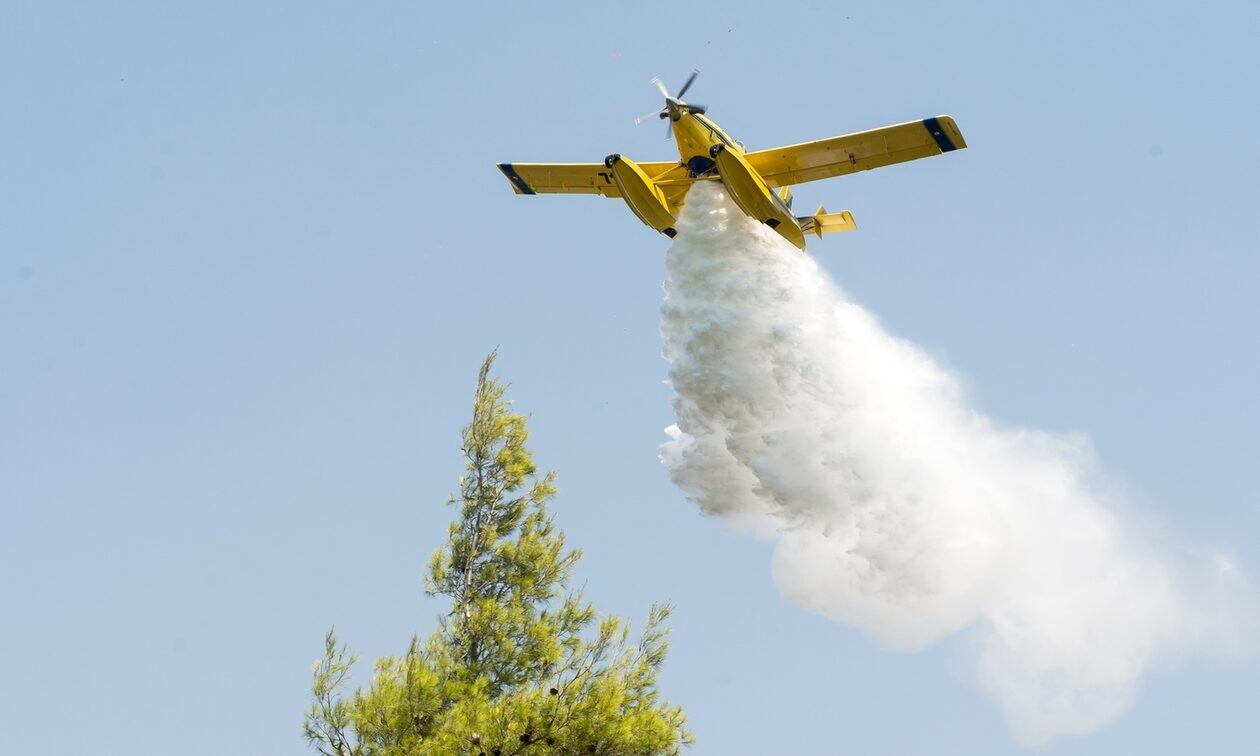 Οριοθετήθηκε η φωτιά στο Μετόχι Πηλίου – Αεροπλάνα κι ελικόπτερα επιχειρούν στο σημείο