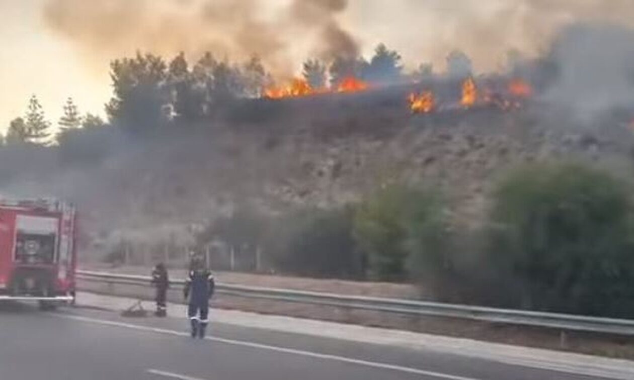 Λουτράκι: Ολονύχτια η μάχη με τις φλόγες – Εστιάζει στον Άγιο Χαράλαμπο η Πυροσβεστική