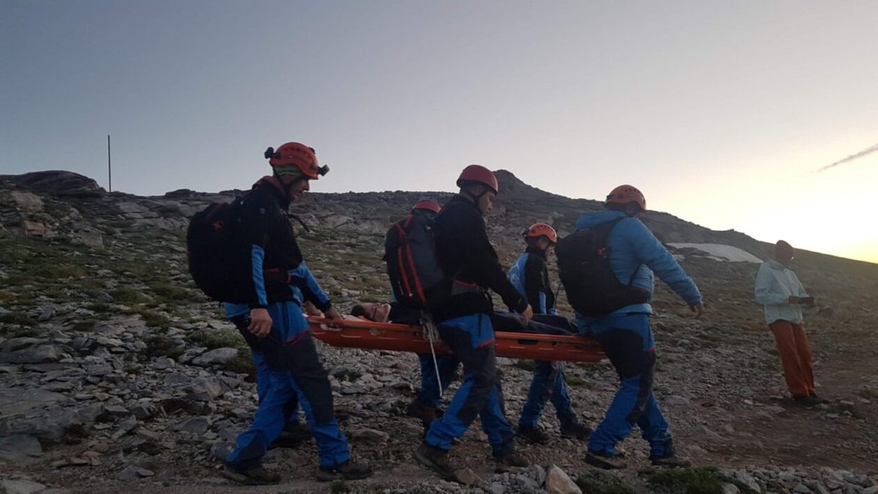 Όλυμπος: 35χρονος έπεσε από ύψος 12 μέτρων – Σε εξέλιξη επιχείρηση διάσωσης