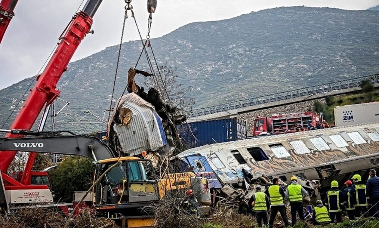 Eπίθεση από συγγενείς των θυμάτων στα Τέμπη δέχθηκε διευθυντικό στέλεχος του ΟΣΕ
