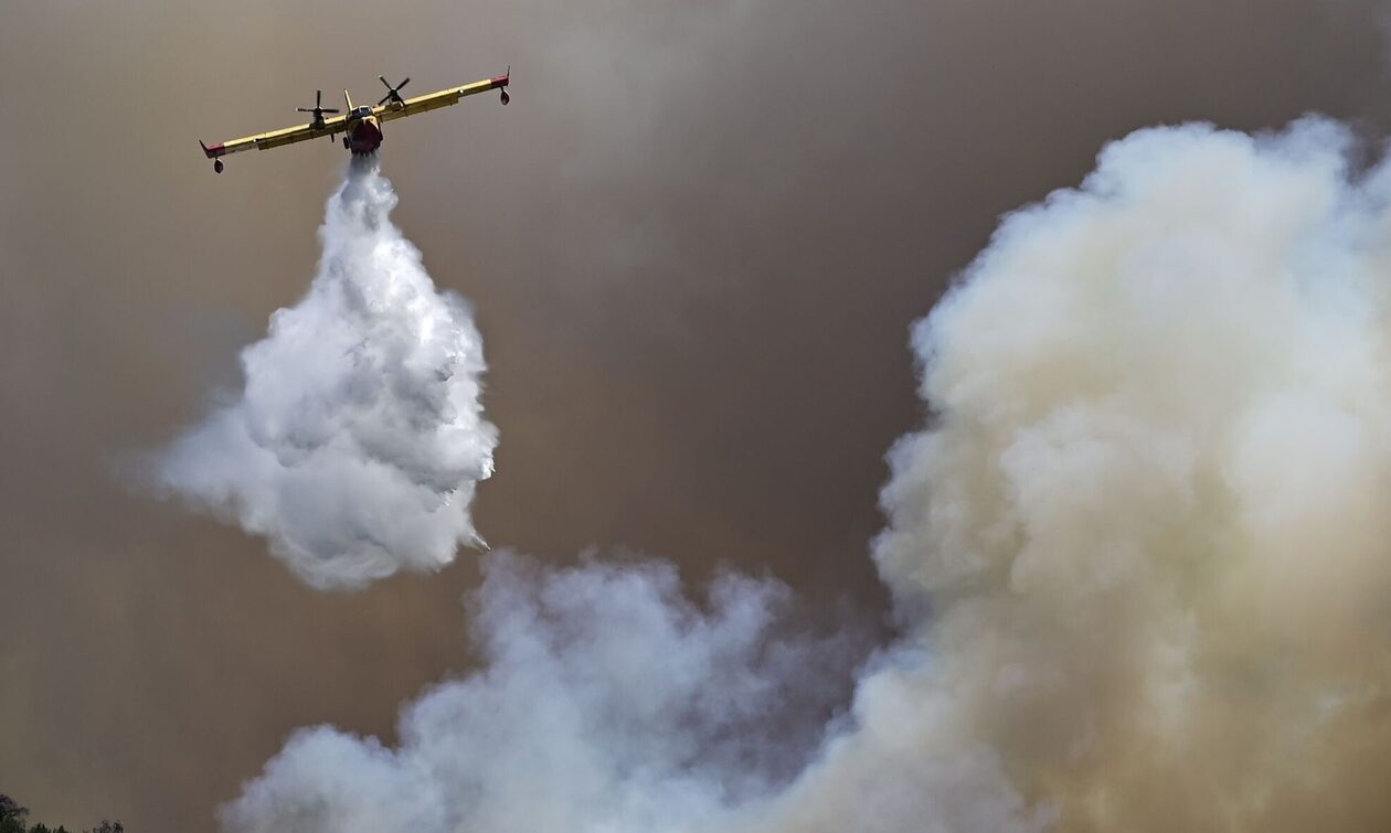Αναζωπύρωση έξω από το χωριό Στεφάνι στα Δερβενοχώρια