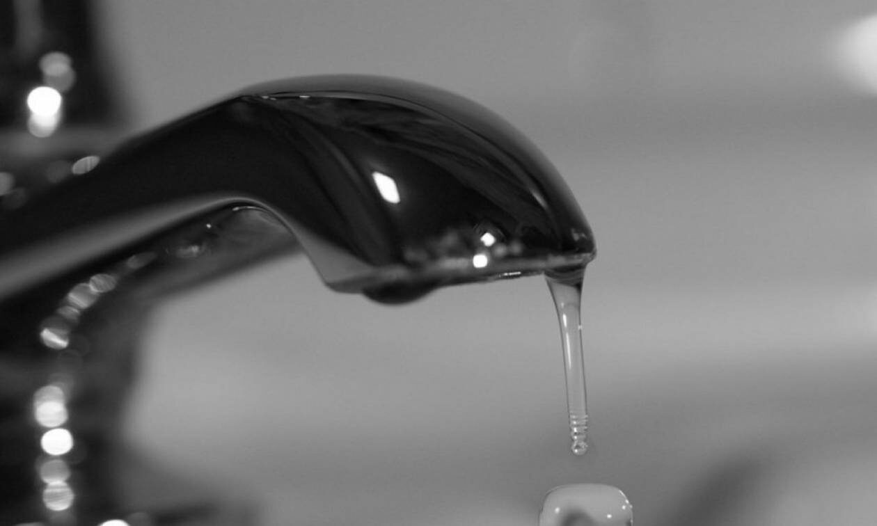 Δήμος Σαρωνικού: Χωρίς νερό για 5η συνεχόμενη ημέρα μετά τη φωτιά – Τι καταγγέλλουν κάτοικοι