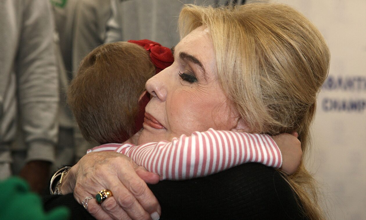 Μαριάννα Βαρδινογιάννη: Το σπουδαίο φιλανθρωπικό έργο της πρέσβειρας Καλής Θελήσεως της UNESCO