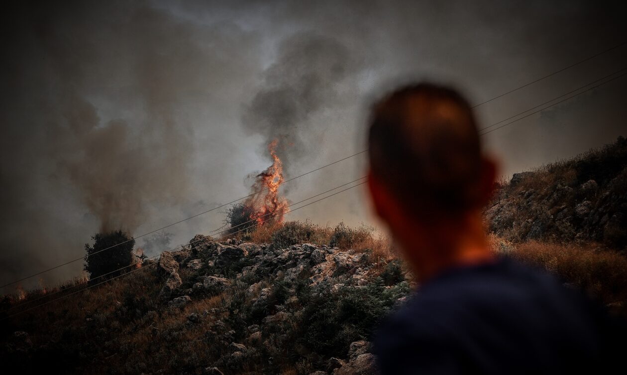 Υψηλός και την Τετάρτη ο κίνδυνος πυρκαγιών – Πού απαγορεύεται η κυκλοφορία