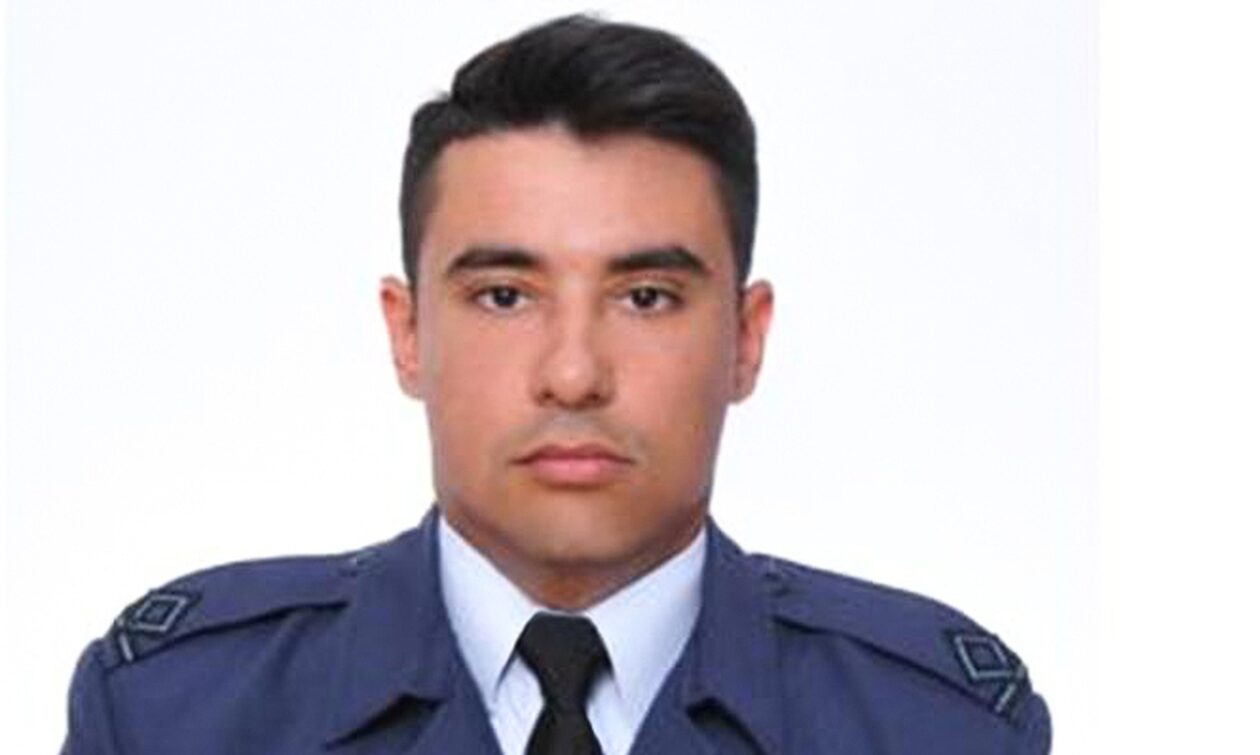 Πτώση Canadair: Στο πένθος βυθίστηκε η Θεσσαλονίκη- «Συντετριμμένοι, αλλά υπερήφανοι οι γονείς»