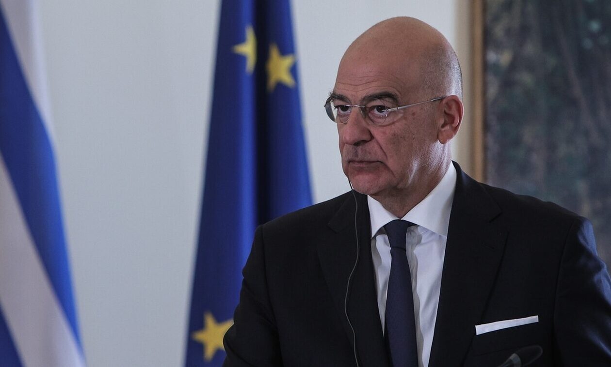 Ο Νίκος Δένδιας θα παραστεί σε επιμνημόσυνη δέηση για τους δύο πιλότους στο Στρατόπεδο Παπάγου