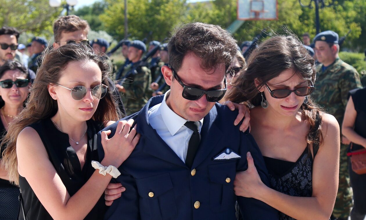 Στα «μαύρα» το Κιλκίς, αυτή την ώρα το τελευταίο αντίο στον πιλότο Περικλή Στεφανίδη