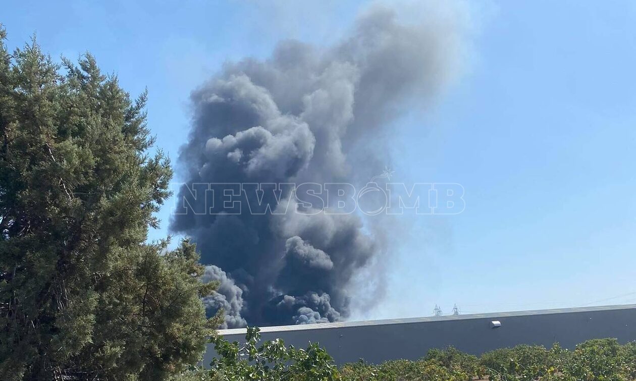 Φωτιά τώρα στον Ασπρόπυργο – Αναφορές ότι καίγεται κατάστημα