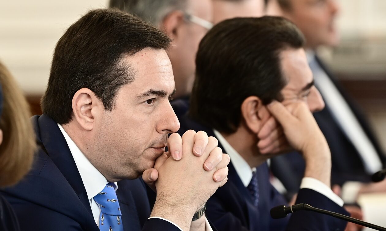 Το παρασκήνιο πίσω από την παραίτηση του Νότη Μηταράκη – Ο εκνευρισμός Μητσοτάκη