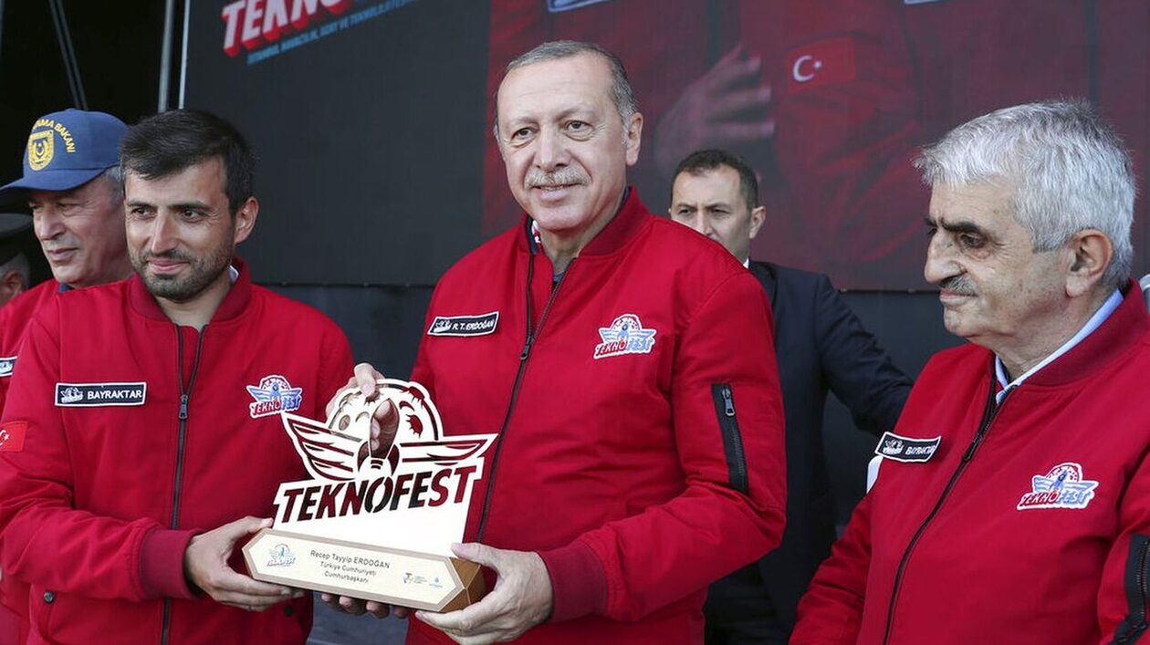 Ερντογάν: Νοίκιαζε drone από την εταιρία του γαμπρού του για 1,2 εκατ. την ημέρα