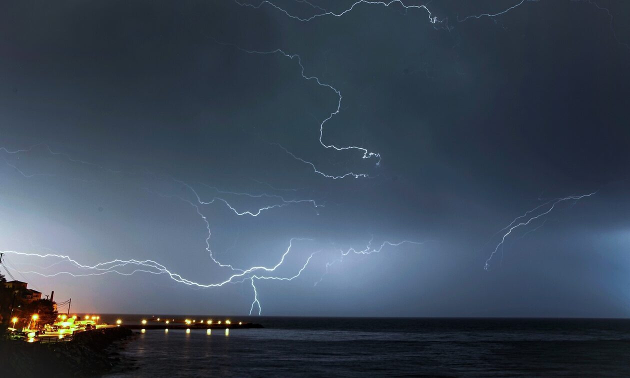Ρωσία: Εννέα νεκροί από τις καταιγίδες – Προβλήματα σε εκατοντάδες οικισμούς
