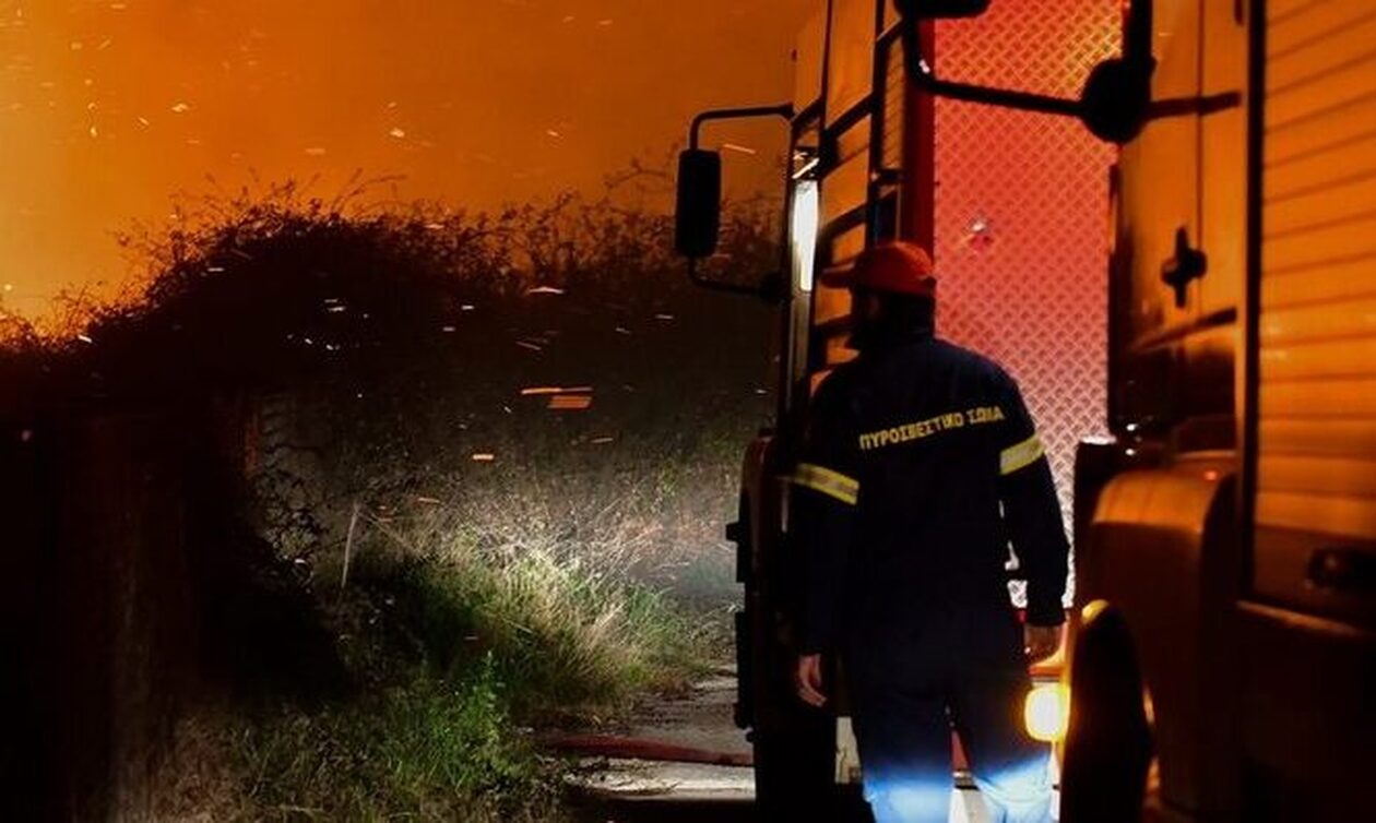 Υπό έλεγχο τέθηκε η φωτιά στον Βαρνάβα