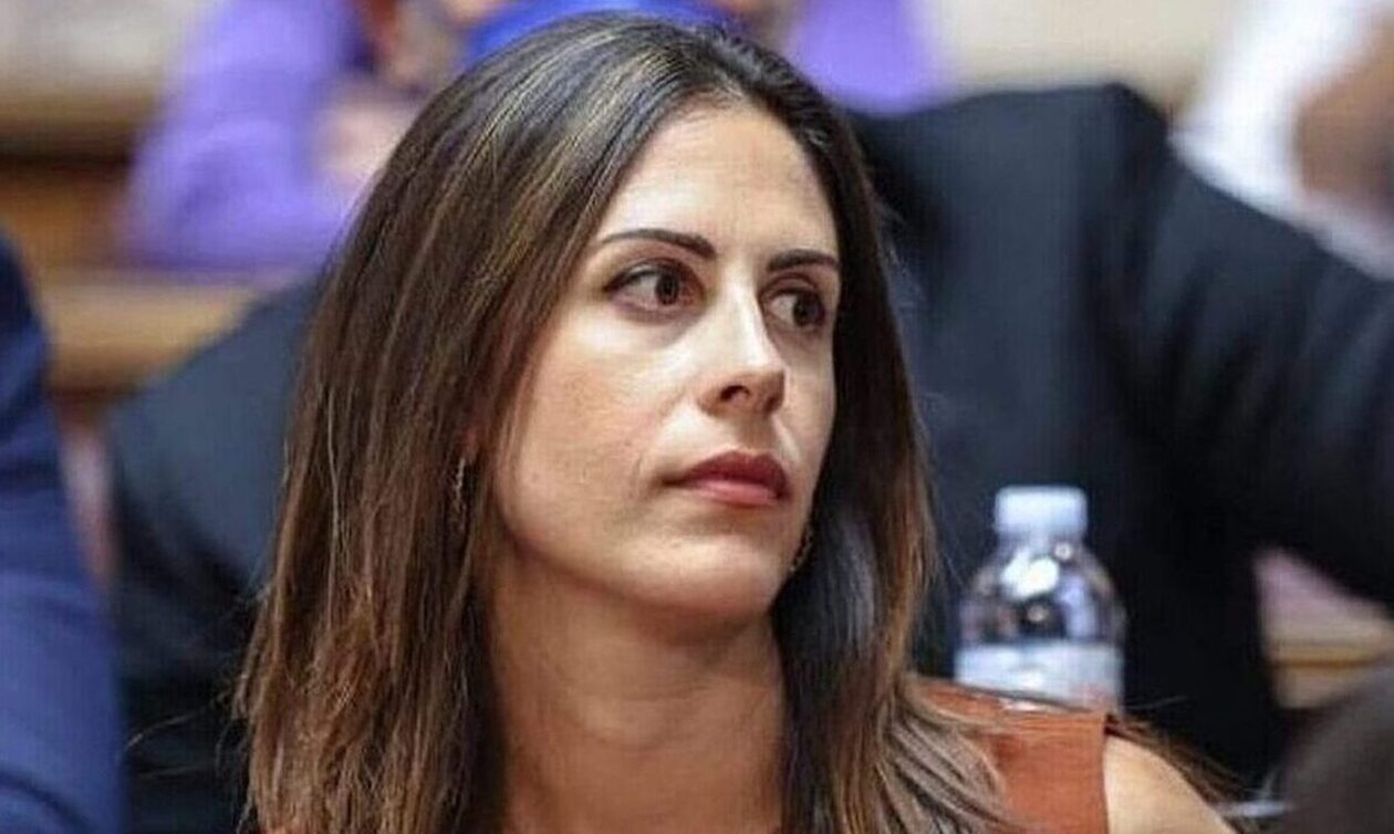 Ελένη Χρονοπούλου: Απαντά για την υπόθεση Αλέξη Γεωργούλη – «Ένιωσα ότι καταρρέει ο κόσμος μου»
