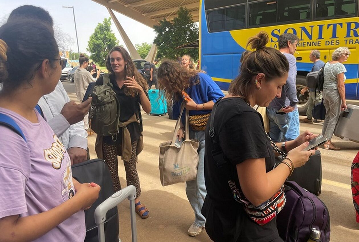 Πραξικόπημα στον Νίγηρα: Άρον άρον Ευρωπαίοι εγκαταλείπουν αεροπορικώς τη χώρα