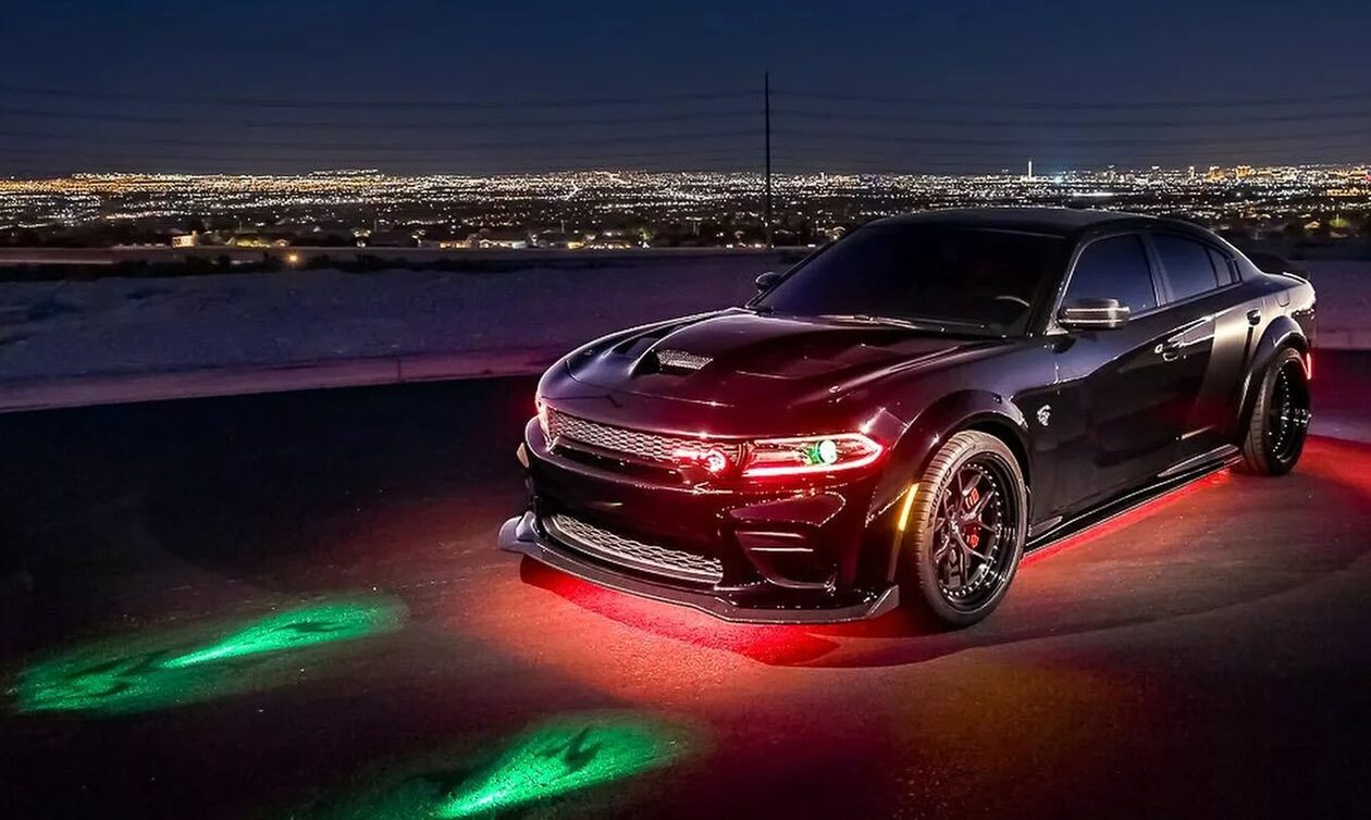 Πόσο κακό είναι αυτό το Dodge Charger SRT Hellcat Redeye;