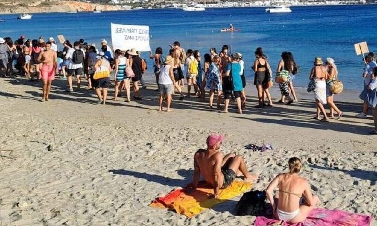 Το «κίνημα της πετσέτας» έφτασε στα Χανιά και την Αχαΐα