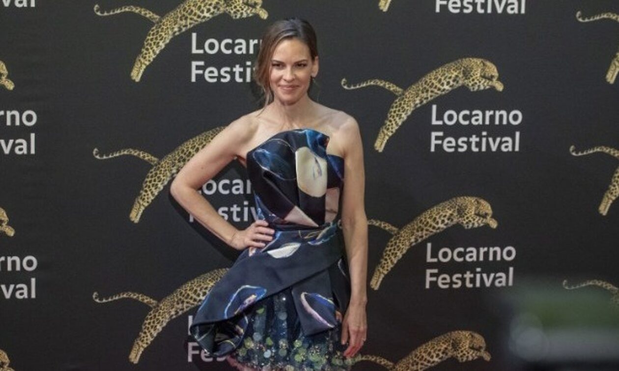 Η Χίλαρι Σουάνκ πρωταγωνιστεί στη δραματική ταινία «The Good Mother»