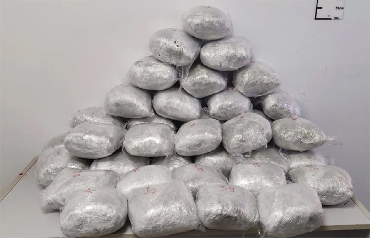 Εξαρθώθηκε κύκλωμα εισαγωγής και εμπορίας ναρκωτικών: Μία σύλληψη καταζητούνται οι συνεργοί