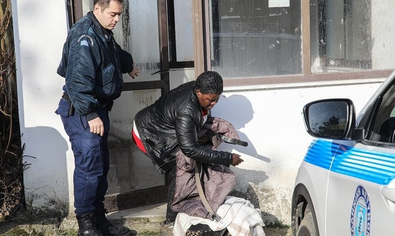 Σύλληψη τριών διακινητών στον Έβρο: Προσπάθησαν με μεταφέρουν παράνομα 13 μετανάστες